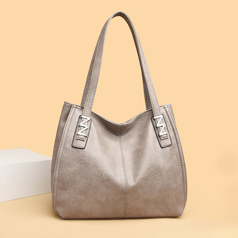Classic Daily Shoulder Bag